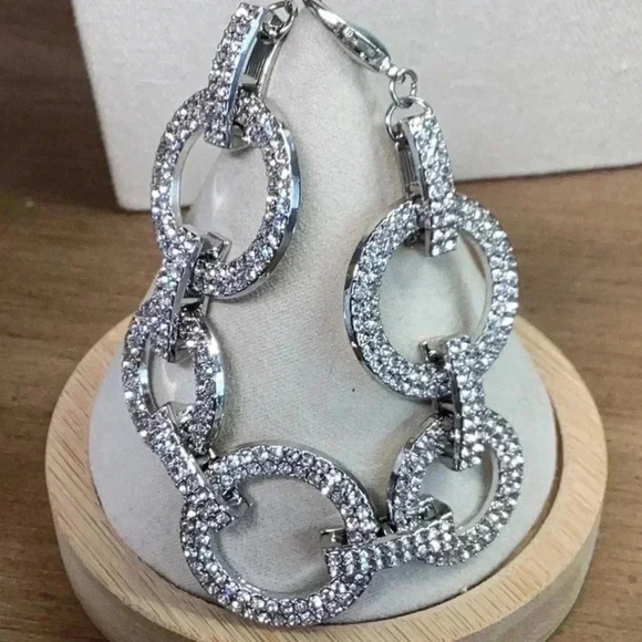 Jewelry - Rhinestone Bracelet with Circles of Rhinestones - Bling